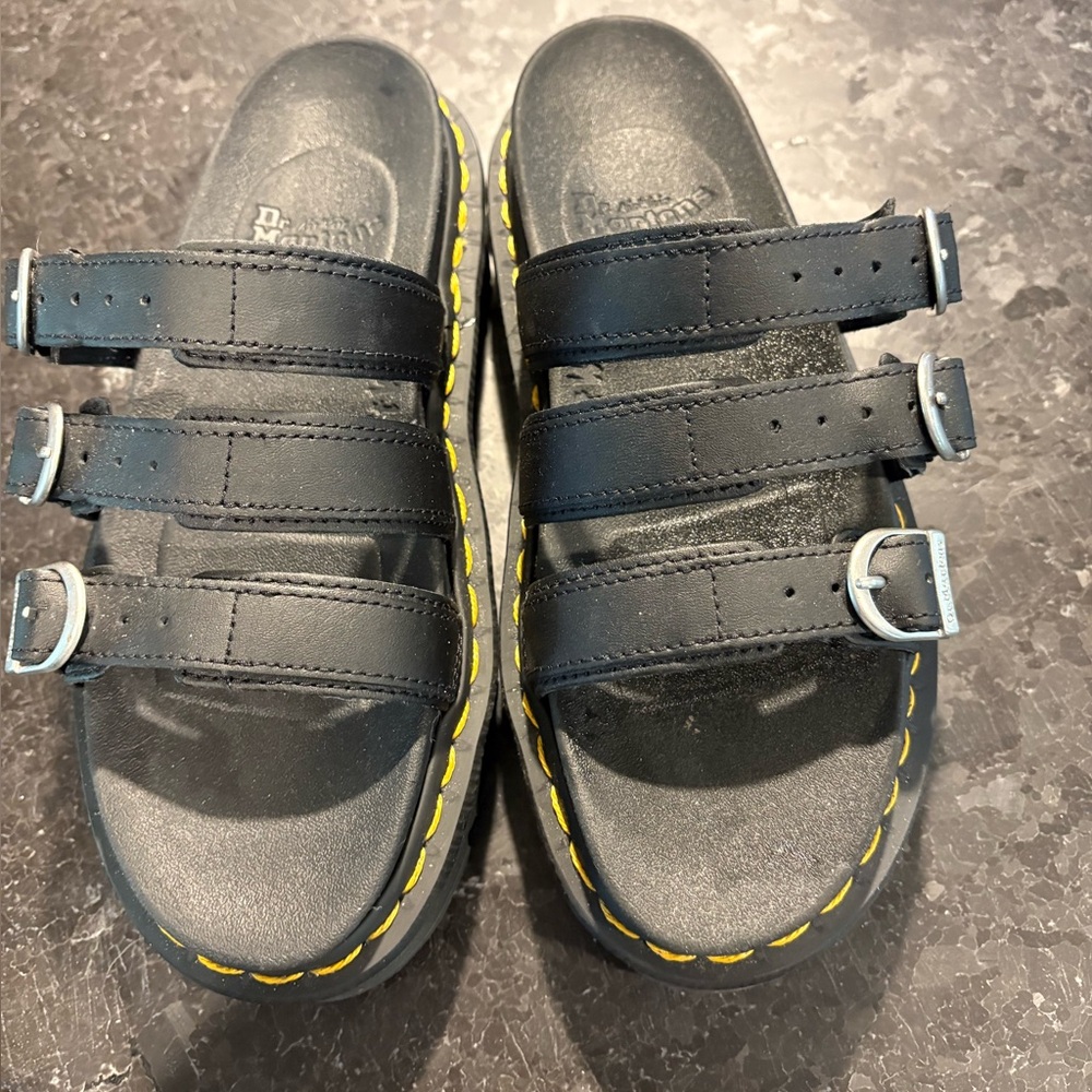 NEW Dr. Martens Blaire Slide Black 3 strap slip on platform slides Sandals sz. 6